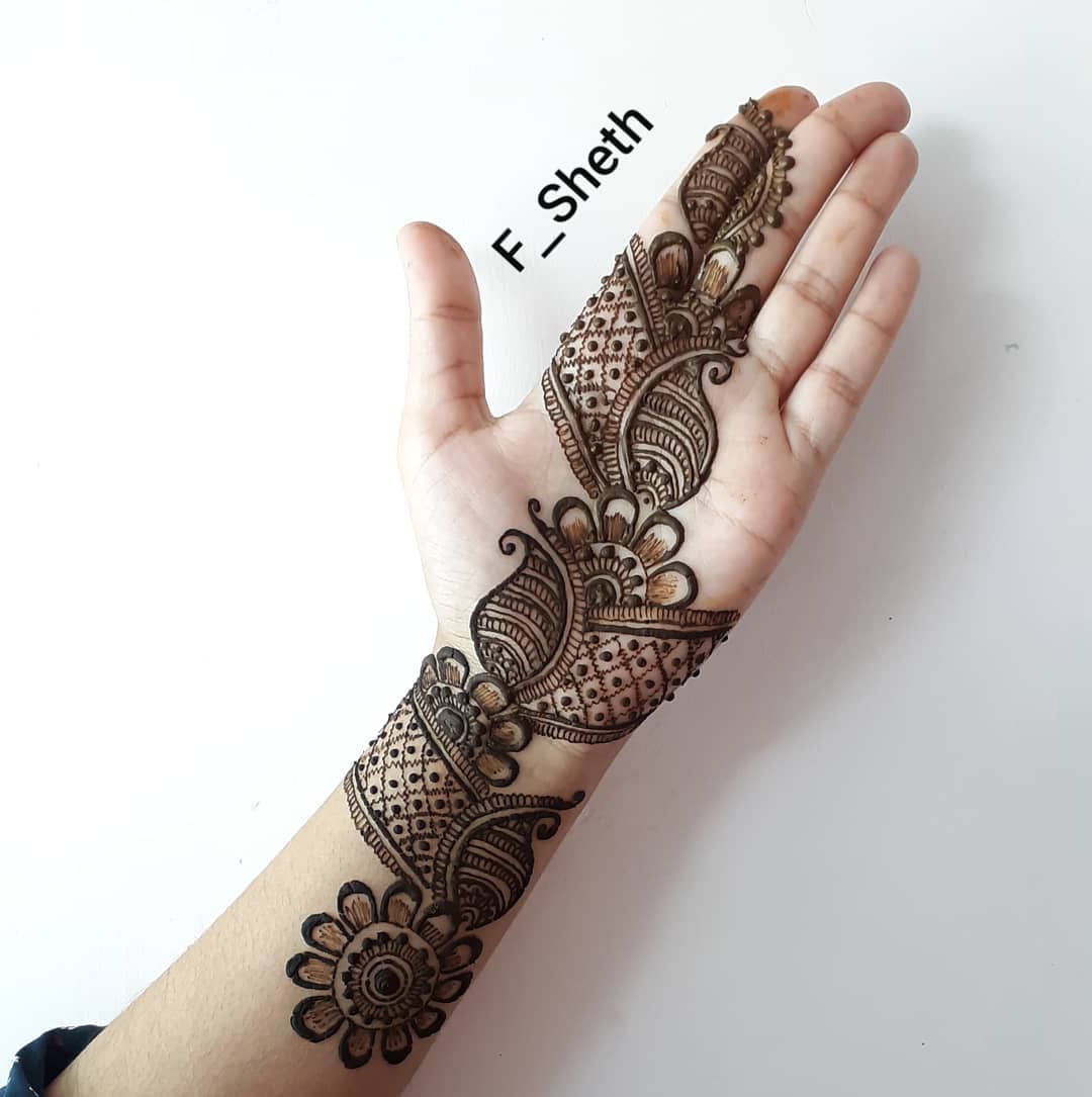 Arabic Mehndi Design for Front Hand (2) - K4 Fashion