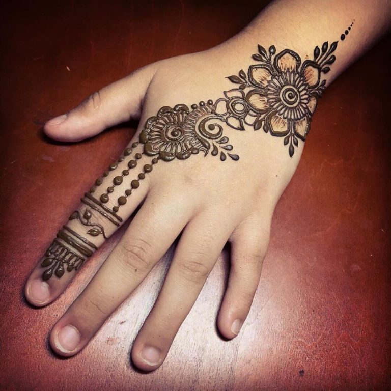 Latest Arabic Mehndi Designs For Kids - Not Just Chakras And Flowers ...