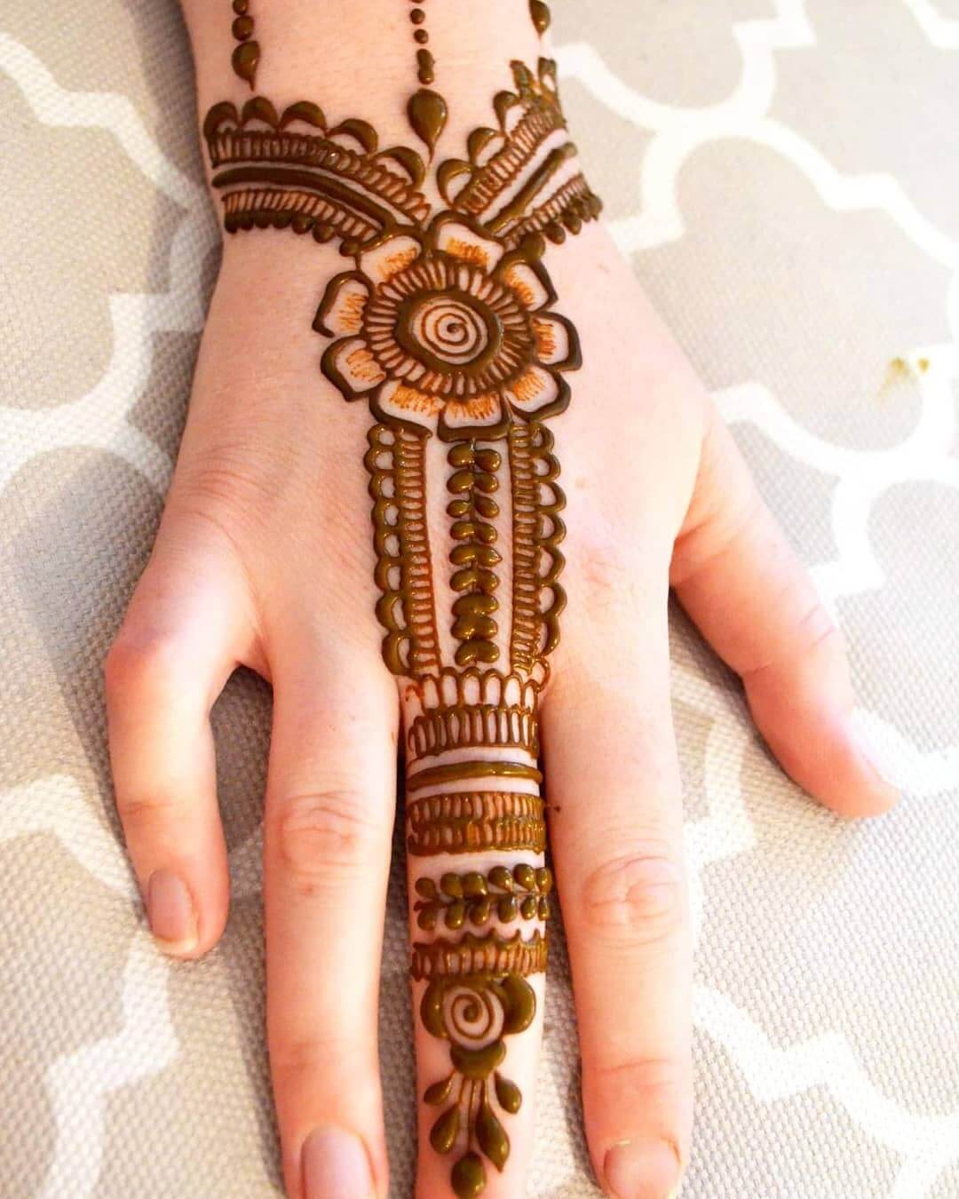 Bracelet mehndi tattoo with new ringtone mobile ringtone latest mp3  ringtone | Mehndi designs, Beautiful mehndi design, Mehndi tattoo