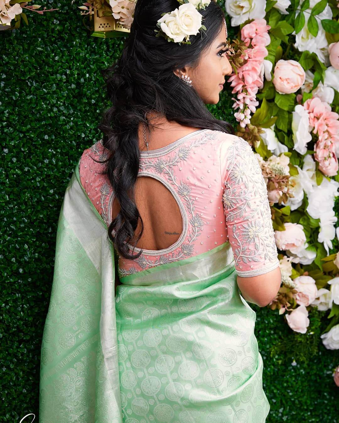Designer Blouse Back Neck Designs For Silk Sarees (15) - K4 Fashion