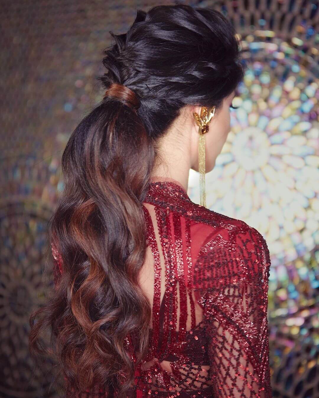 Pin by tubahayat91 AllahAllah123 on  tuba  Hairstyles for gowns Designer  party wear dresses Pakistani bridal hairstyles