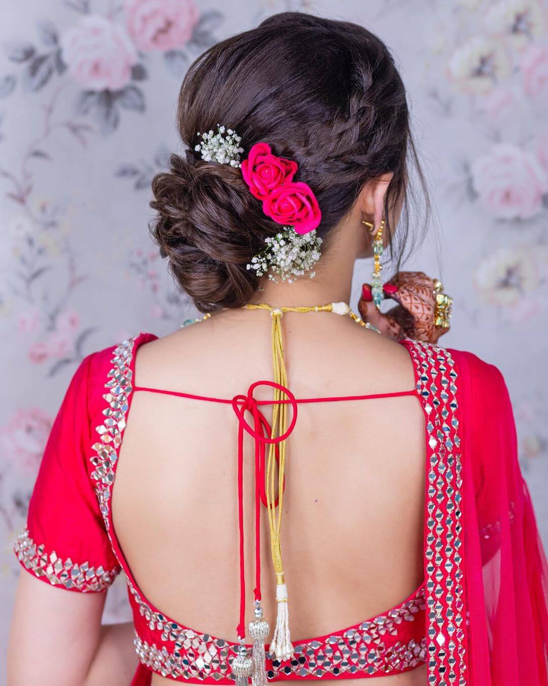 👰🏼Brides with lower bun going trendy 💋💍💃🏼🌺🌺🌺 #bridal #hair # hairstyle #hairstyles #hairstylist #haira… | Indian bridal hairstyles,  Bridal hair, Hair styles