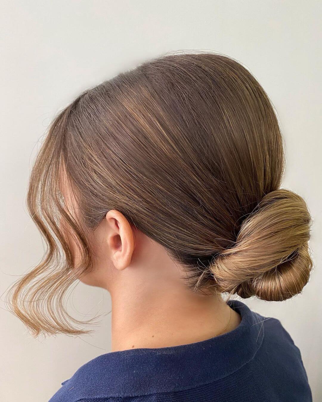 16 Simple Hairstyles for Work That Will Make You Look Professional   College Fashion