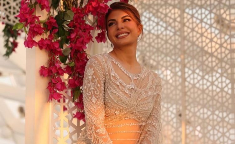 Jacquline Naked Bollywood Actress - Bollywood Actress Jacqueline Fernandez Look Gorgeous In These Couture  Outfits - K4 Fashion