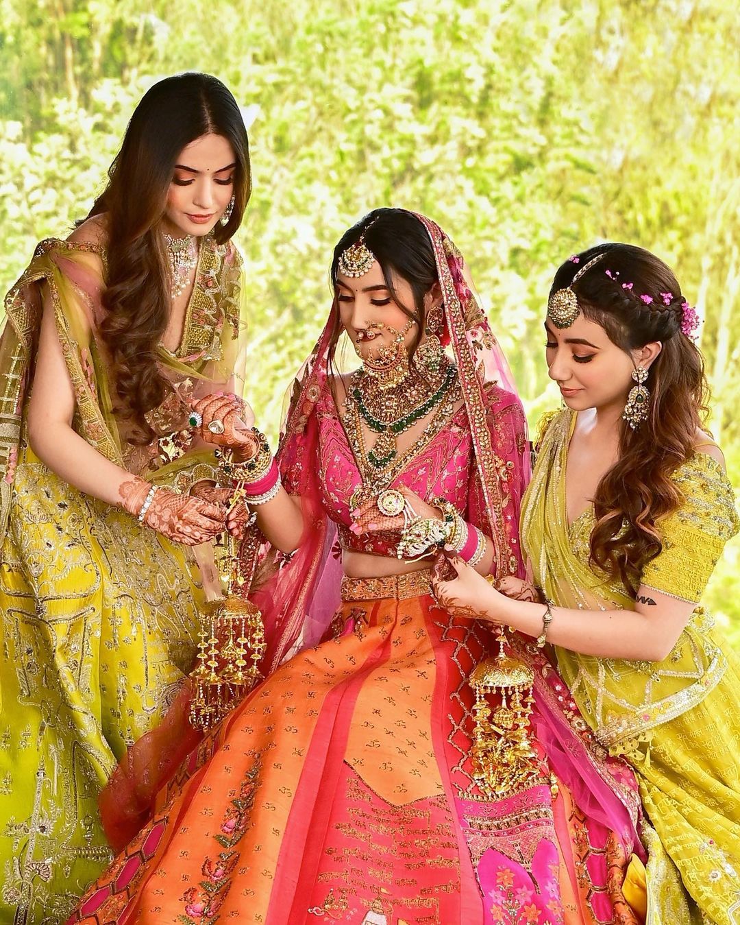 Anu & Goby – Hindu Wedding – London, England | Sisters photoshoot poses,  Wedding couple poses photography, Sisters photoshoot