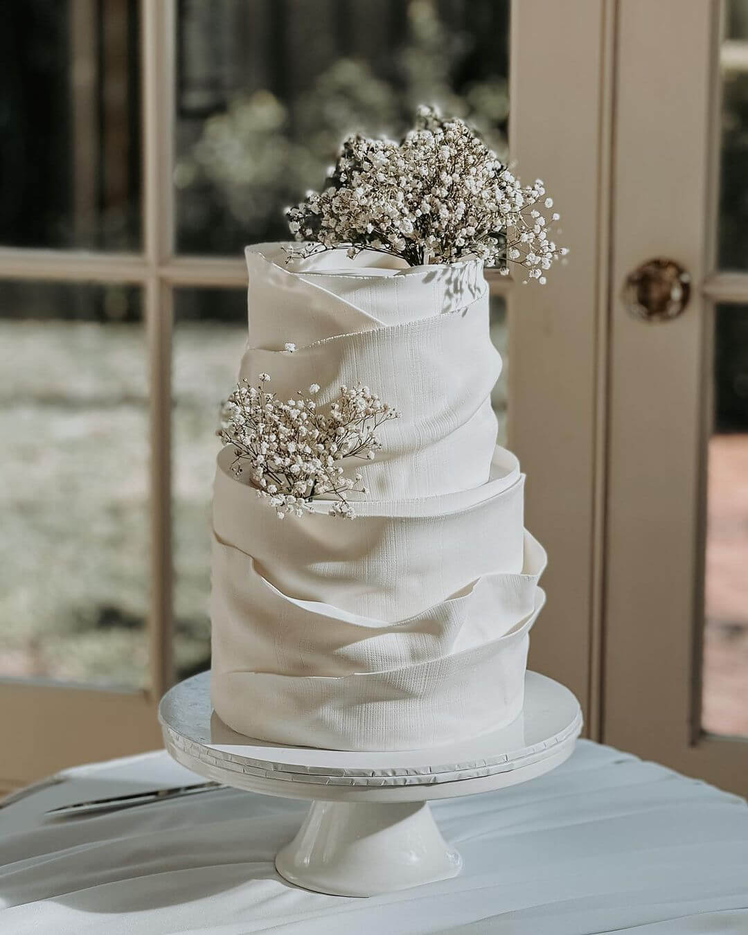 4 Best Charlotte Wedding Cake Bakers | Expertise.com
