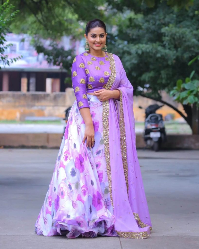 Sneha Stunning Traditional Looks And Outfits - K4 Fashion