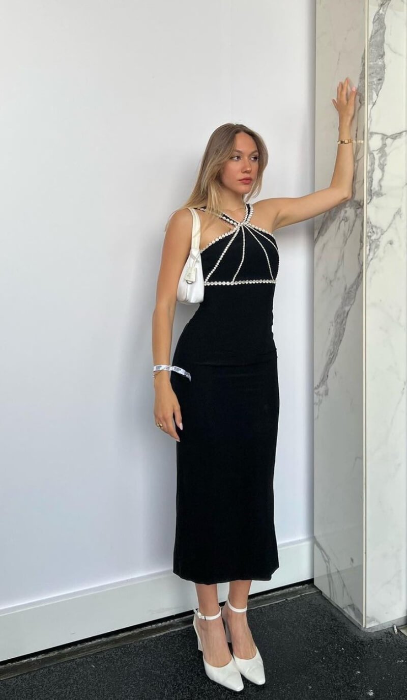 Giulia Bernardi In Black Pearl Design Long Dress