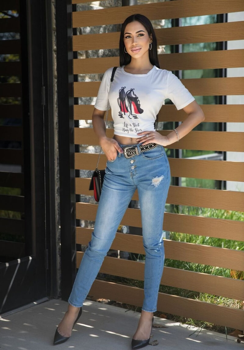 Chicme Mexico In White Crop Top With Denim Jeans