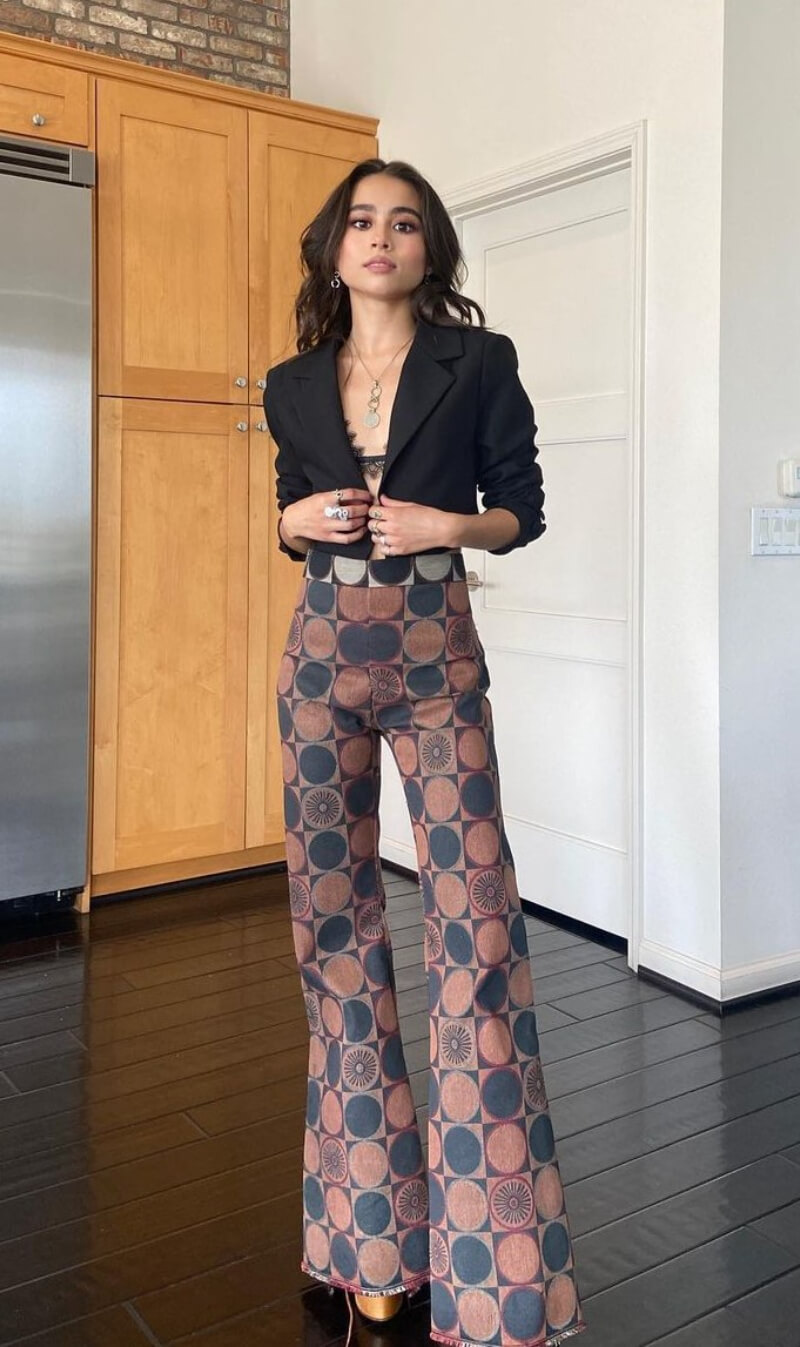 Ciara Riley Wilson In Black Short Blazer With Printed Pants