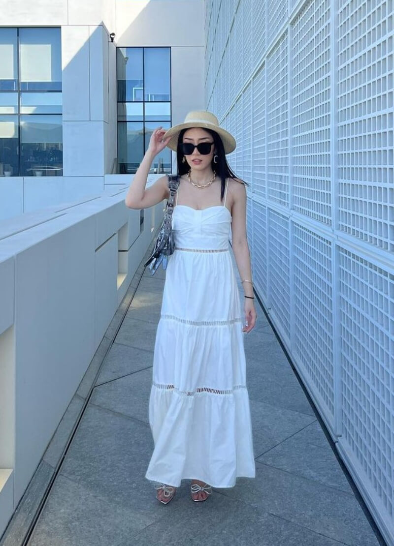Natalia Natawijaya In White Strap Sleeves Long Maxi Dress